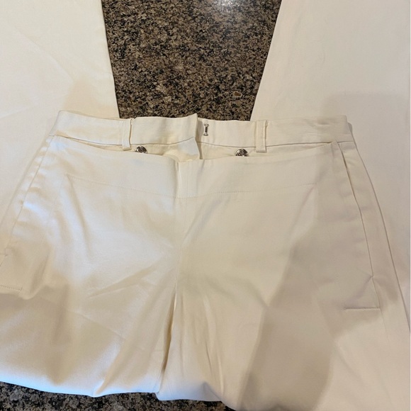 Holt Renfrew Women’s White Pinafore Snap Front Wide-Leg Pants Size 6 - Picture 3 of 13